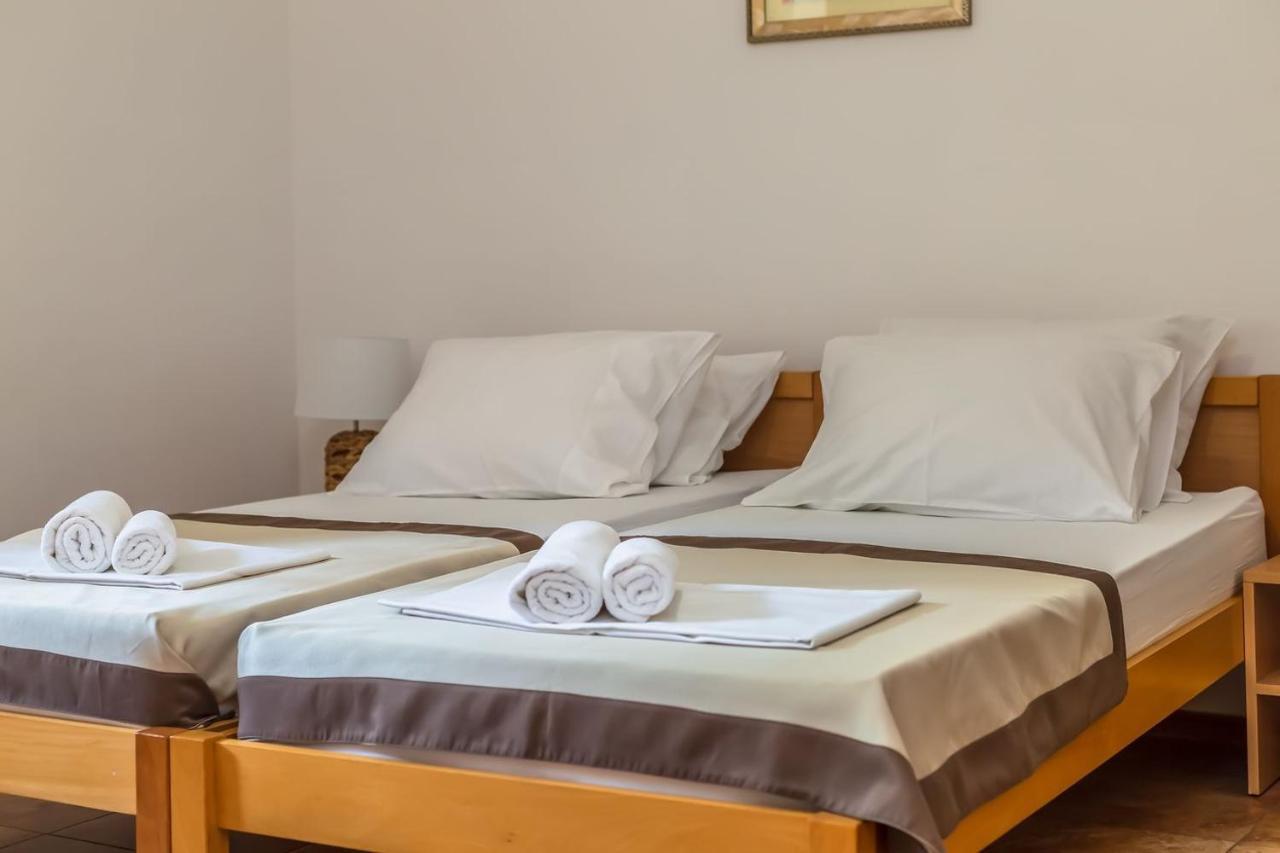 Motel Ljetni Raj 바스카보다 외부 사진